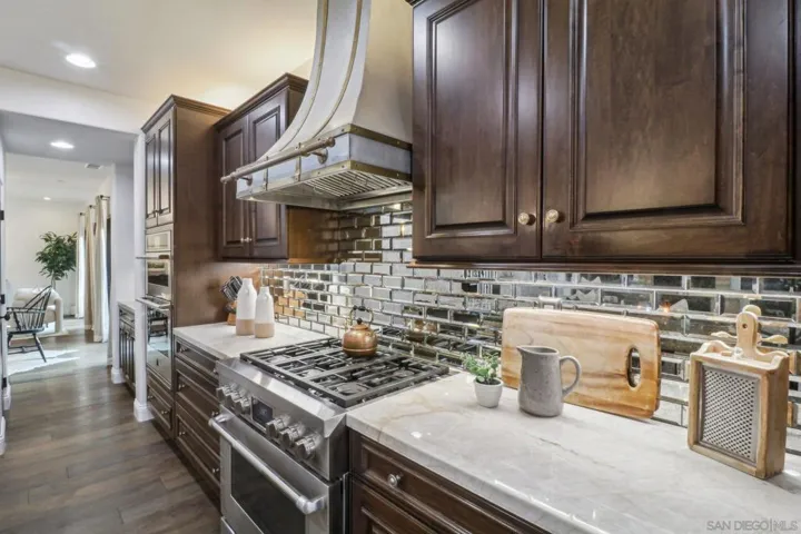 3432 Corte Altura, Carlsbad, California 92009