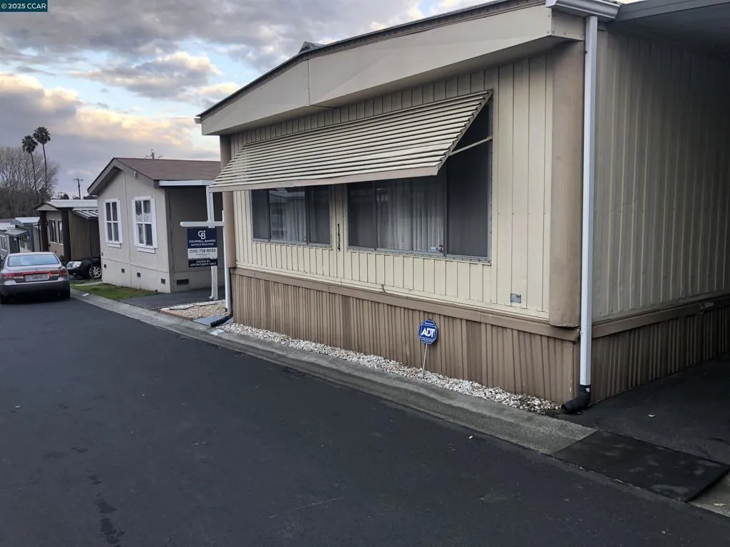 Exterior Photo #2