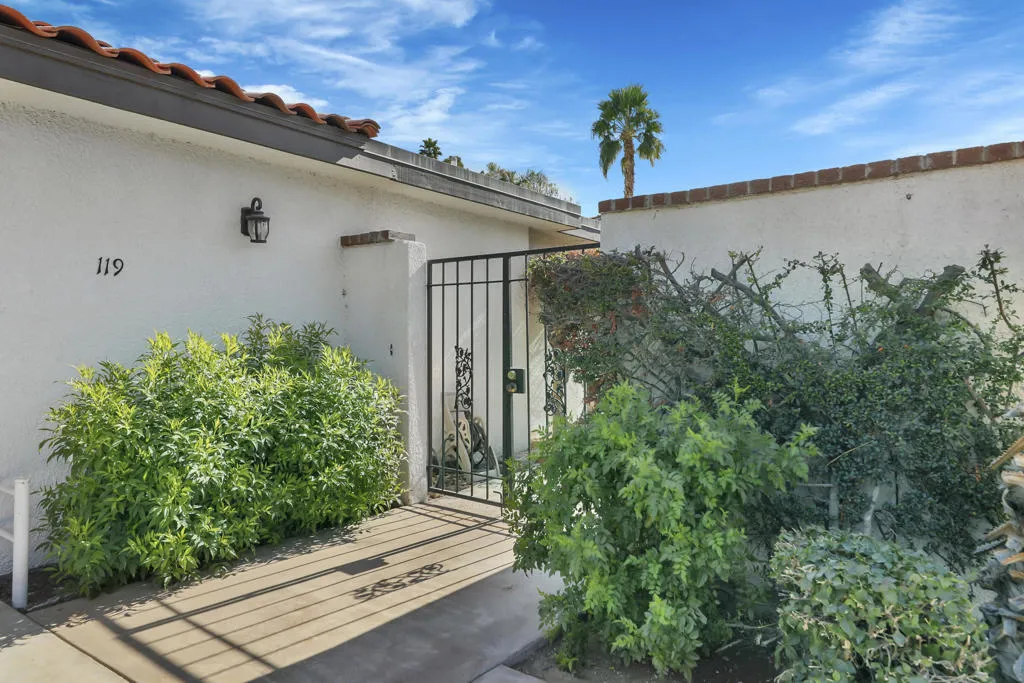 119 Don Quixote Drive, Rancho Mirage, California 92270 home-pic-2