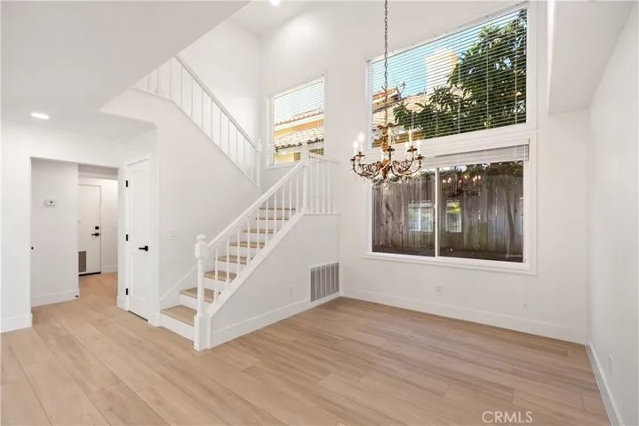 19 Tierra Vista, Laguna Hills, California 92653