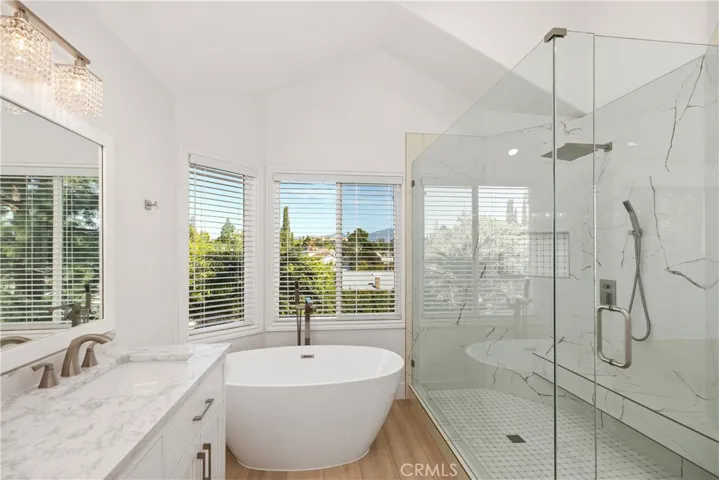 19 Tierra Vista, Laguna Hills, California 92653