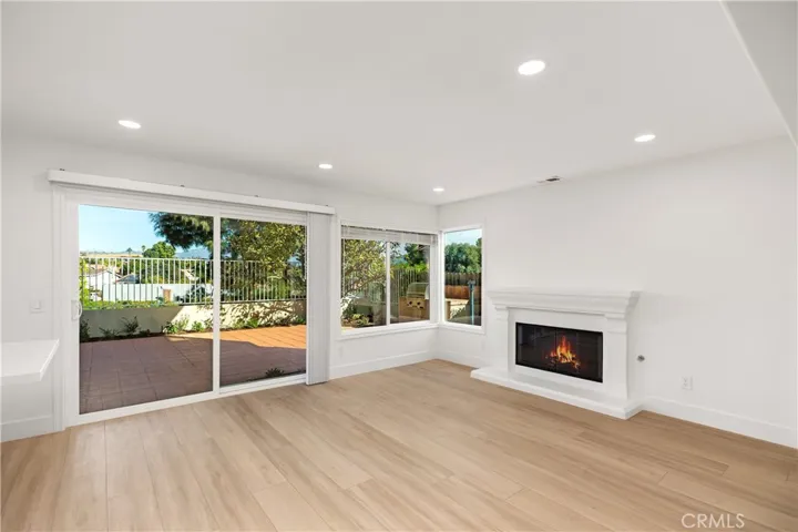19 Tierra Vista, Laguna Hills, California 92653