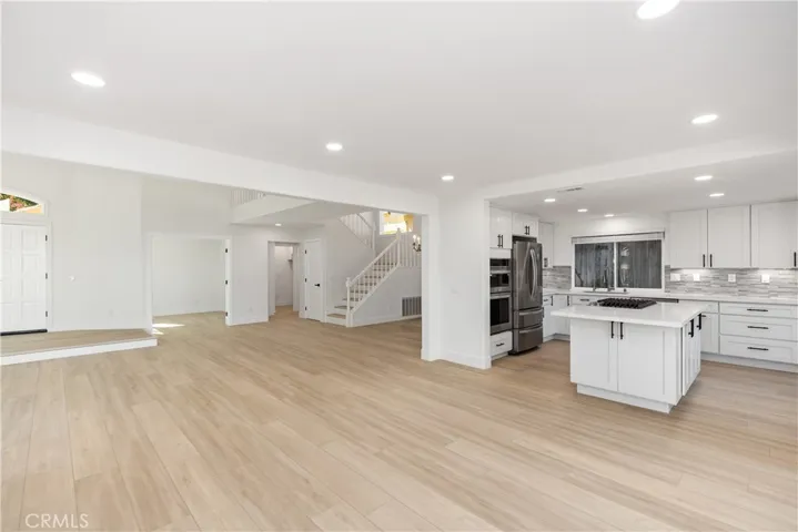 19 Tierra Vista, Laguna Hills, California 92653