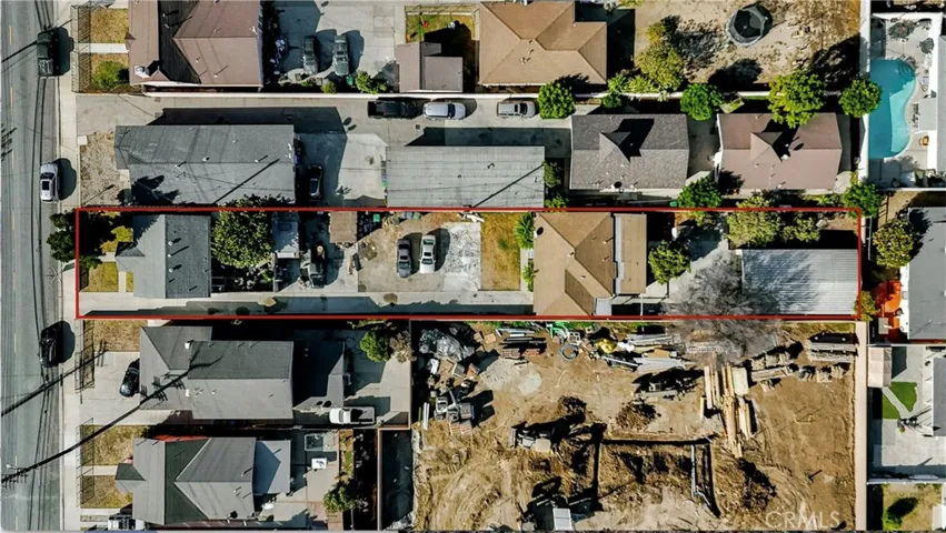 Red outlines the approximate lot. Buyer to verify exact property line.