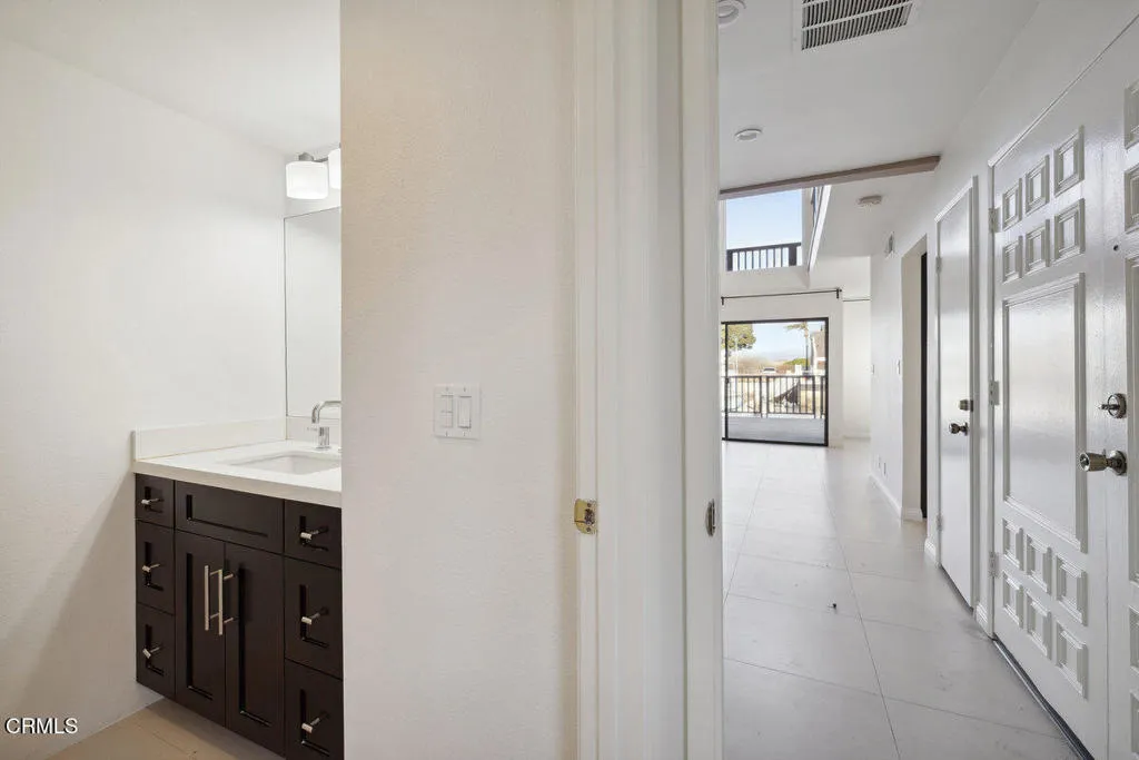 4555 Falkirk Bay, Oxnard, California 93035 home-pic-13