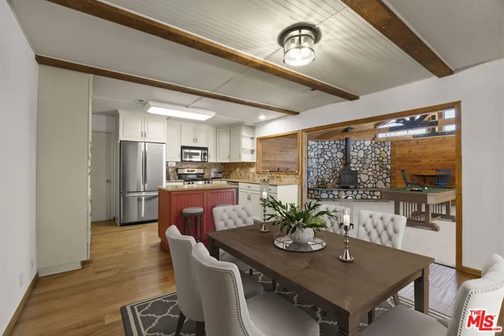 1121 Sunnyglenn Avenue, Ojai, California 93023
