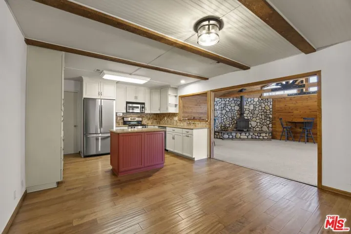 1121 Sunnyglenn Avenue, Ojai, California 93023