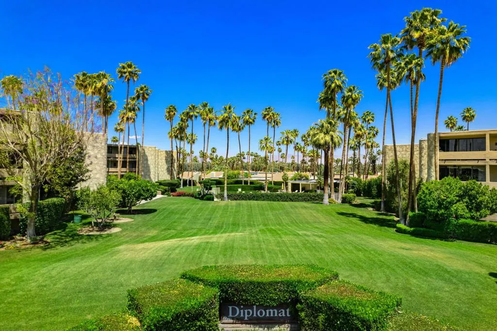 1630 S La Reina Way 1c, Palm Springs, California 92264 home-pic-42