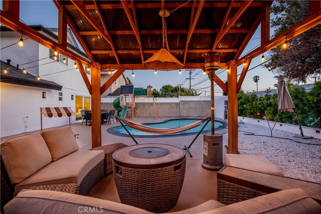 16261 Angler Lane, Huntington Beach, California 92647 home-pic-37