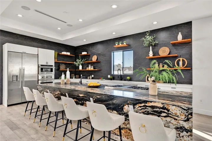 Lots of breakfast bar seating