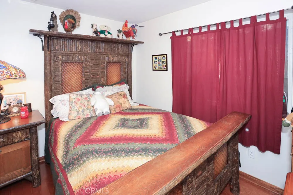 1018 Feather Mountain Drive, Big Bear City, California 92314 home-pic-8