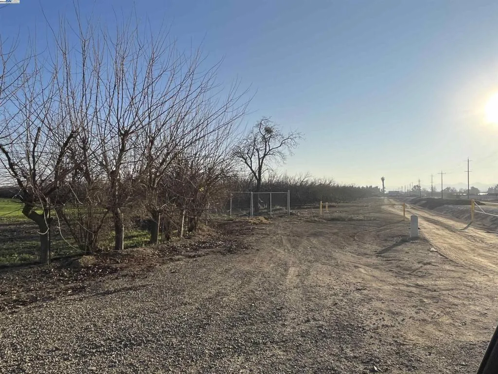 Irrigation Road