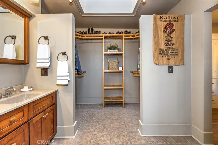 Primary full  bath with sunken tub