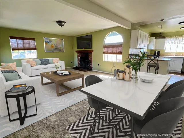 Virtually Staged
 Living room Apartment
