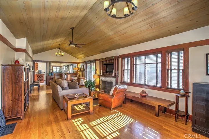Vaulted ceiling