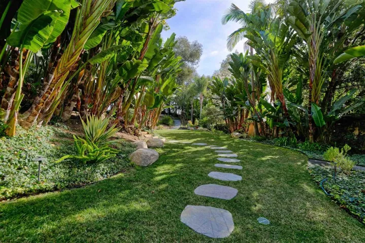 1739 Sienna Canyon Drive, Encinitas, California 92024