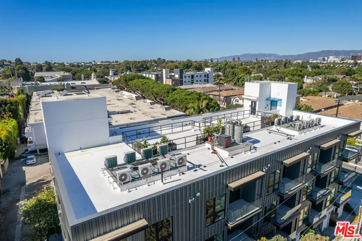 11600 National Boulevard 302, Los Angeles, California 90064