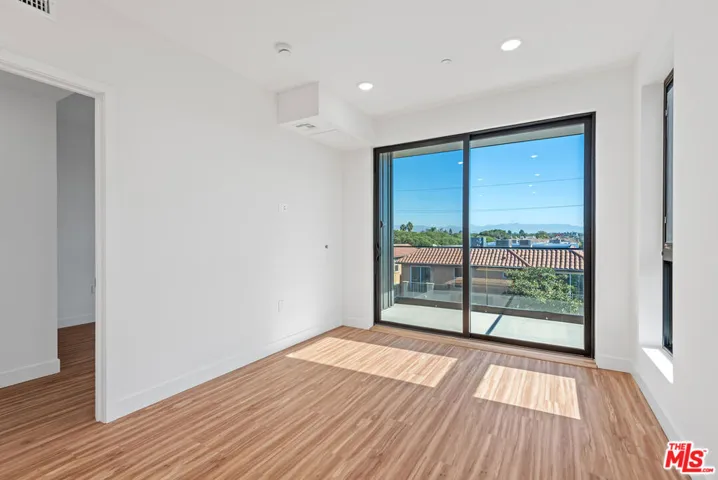 11600 National Boulevard 302, Los Angeles, California 90064