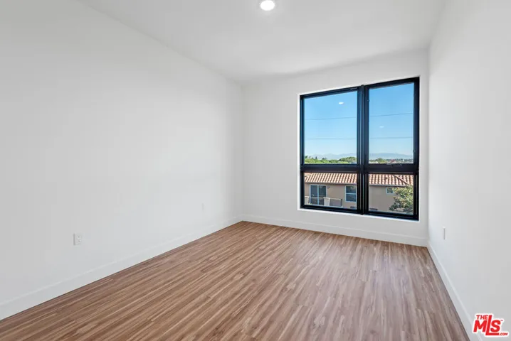 11600 National Boulevard 302, Los Angeles, California 90064