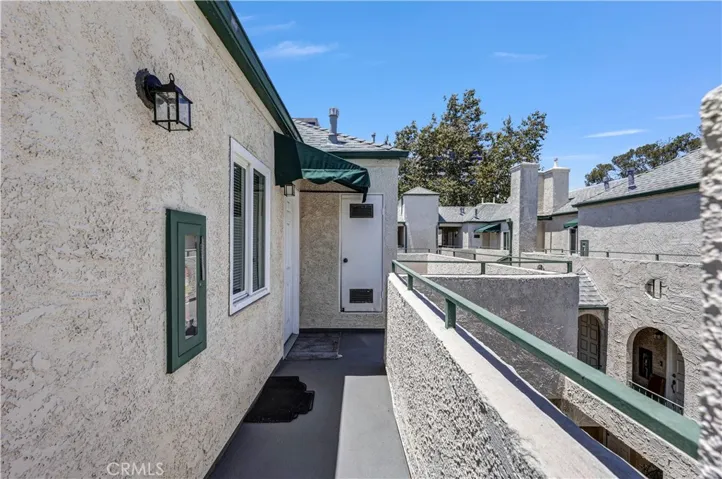 520 N Louise Street 207, Glendale, California 91206