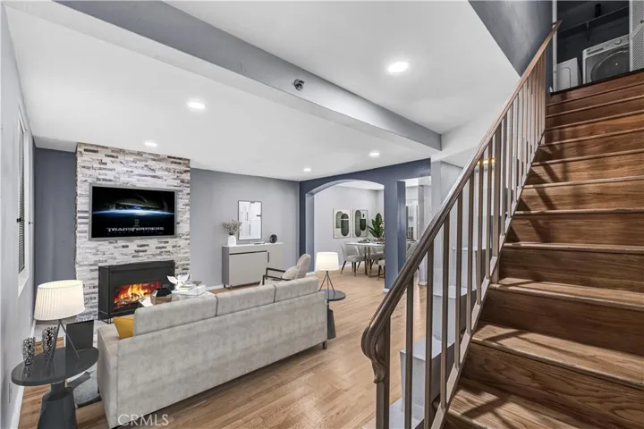 520 N Louise Street 207, Glendale, California 91206