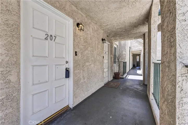 520 N Louise Street 207, Glendale, California 91206