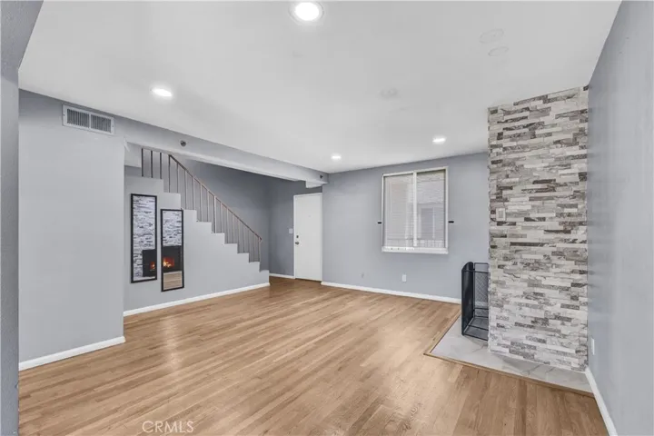 520 N Louise Street 207, Glendale, California 91206