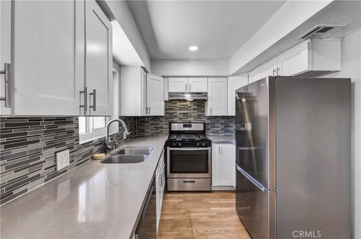 520 N Louise Street 207, Glendale, California 91206