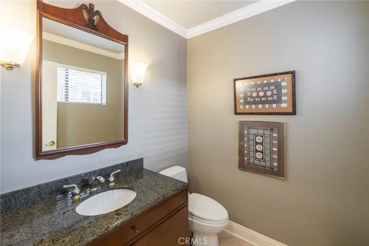 8 Burrell Lane, Rancho Palos Verdes, California 90275