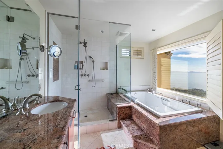 8 Burrell Lane, Rancho Palos Verdes, California 90275