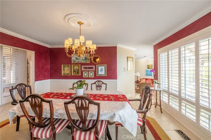 8 Burrell Lane, Rancho Palos Verdes, California 90275