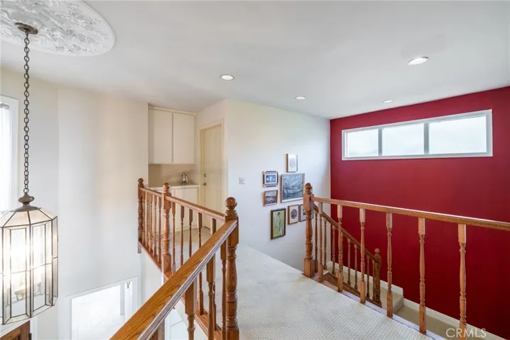 8 Burrell Lane, Rancho Palos Verdes, California 90275