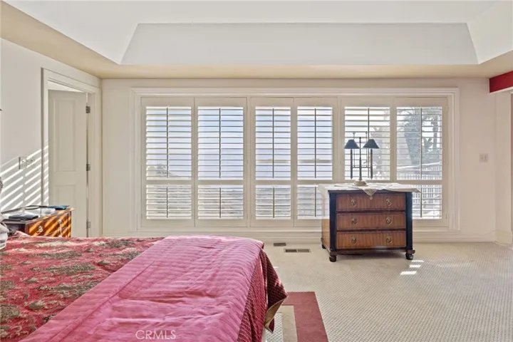 8 Burrell Lane, Rancho Palos Verdes, California 90275