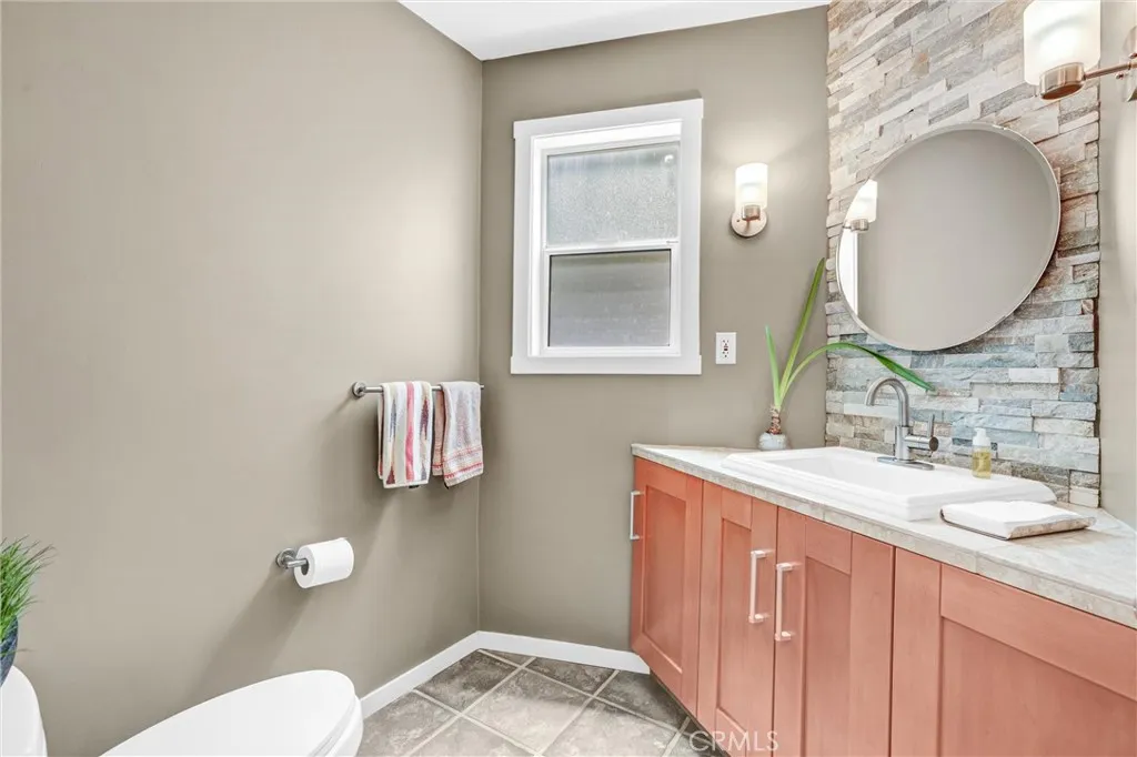 3637 Dixie Canyon Place, Sherman Oaks, California 91423 home-pic-18