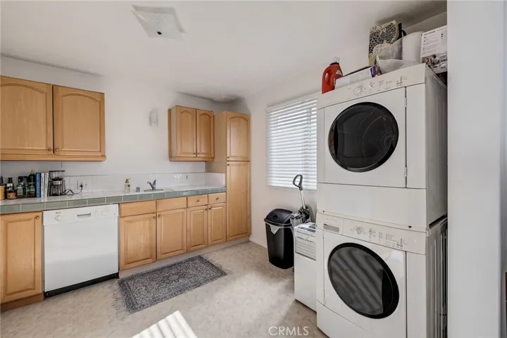 722 Loma Drive, Hermosa Beach, California 90254