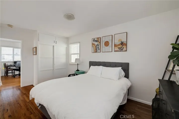 722 Loma Drive, Hermosa Beach, California 90254