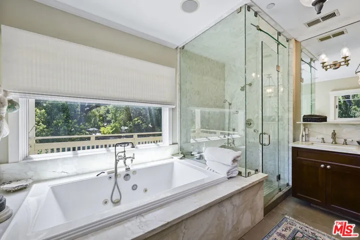 1430 Bonnell Drive, Topanga, California 90290