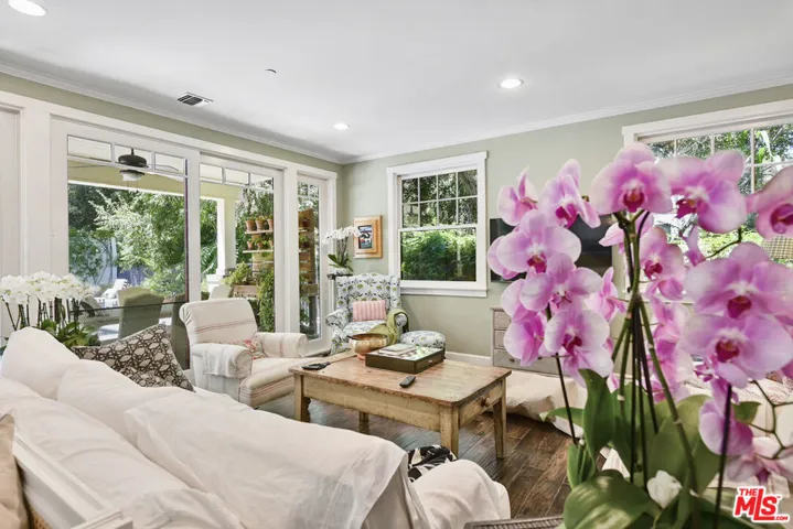 1430 Bonnell Drive, Topanga, California 90290