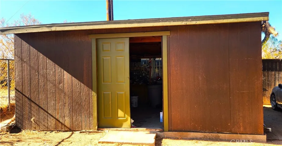 7390 Victoria Avenue, Yucca Valley, California 92284