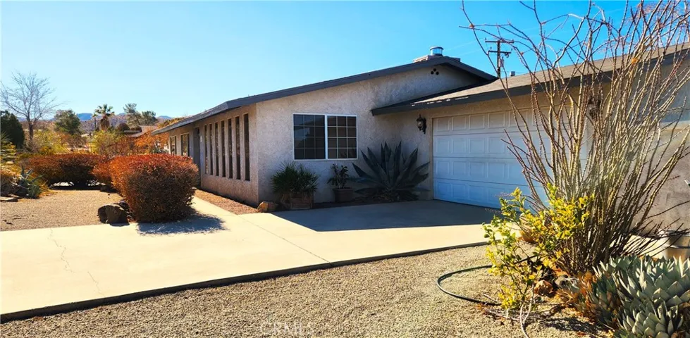 7390 Victoria Avenue, Yucca Valley, California 92284