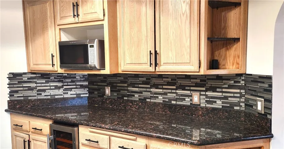 7390 Victoria Avenue, Yucca Valley, California 92284