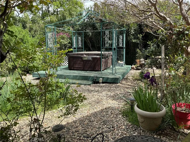 hot tub area