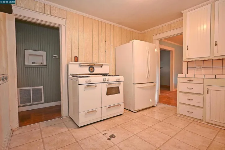 213 W 18th Street, Antioch, California 94509