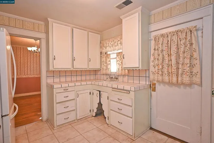 213 W 18th Street, Antioch, California 94509