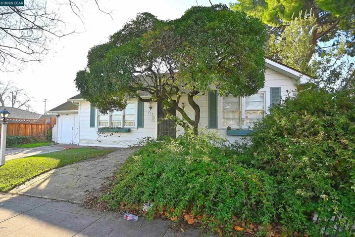 213 W 18th Street, Antioch, California 94509