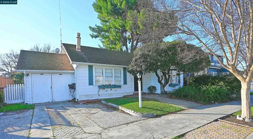 213 W 18th Street, Antioch, California 94509