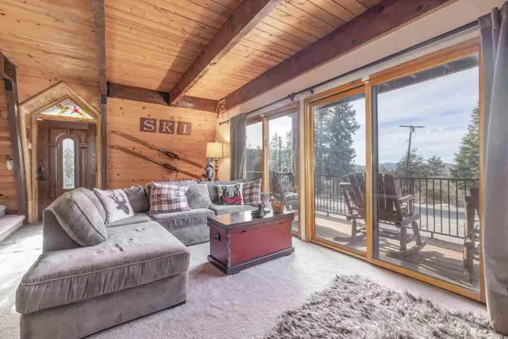 Livingroom1