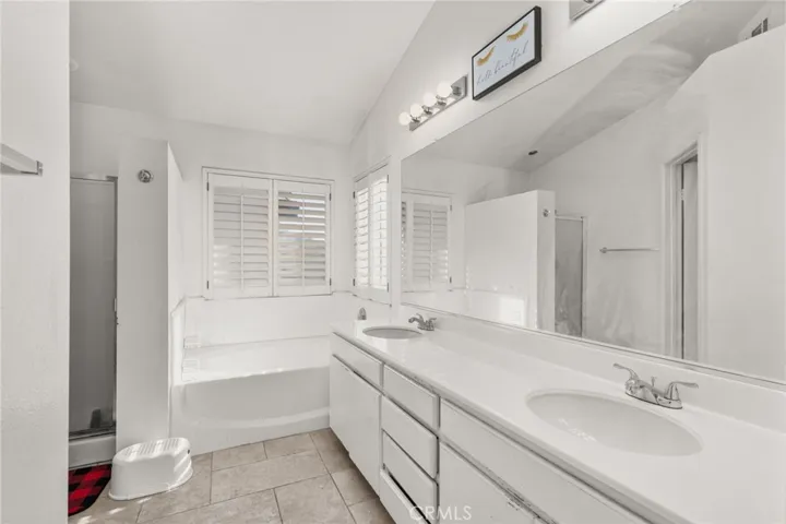 28955 Calle Rivera, Highland, California 92346