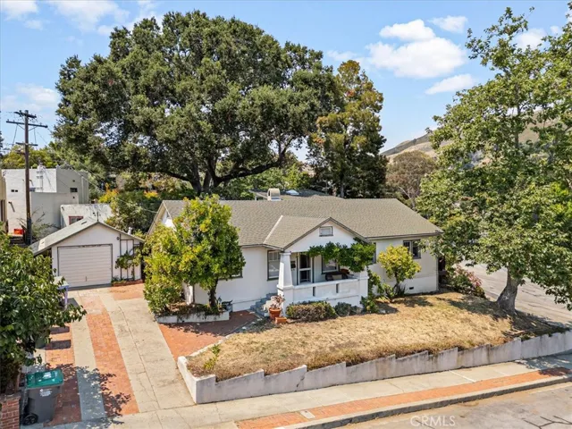 1690 Hillcrest Place, San Luis Obispo, California 93401