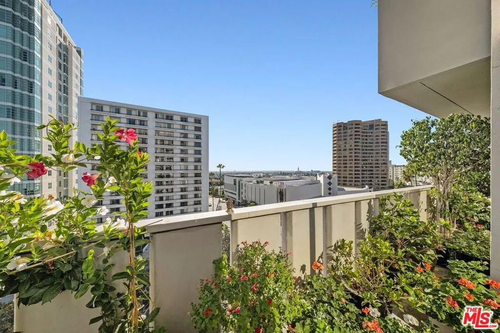10375 Wilshire Boulevard 7d, Los Angeles, California 90024 home-pic-29